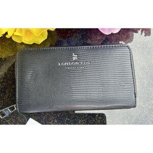 London Fog Canterbury Single Zipper, Zipper inside pocket, slots for Cards NWT